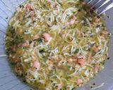 Foto del paso 2 de la receta: Tortilla de atún con pasta de cilantro, jengibre, ajos y queso