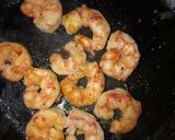 Foto del paso 2 de la receta: Risotto cremoso con camarones😋😋