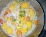 A picture of step 4 of Alu Phulki Chat.