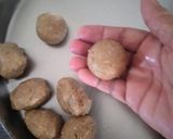 A picture of step 5 of Sunflower seeds laddu.