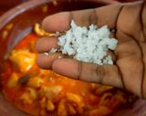 A picture of step 4 of Pepper chicken.