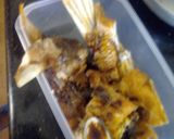 A picture of step 1 of Samaki wa Kukaanga.