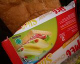 Foto langkah ke 1 dari resep Sanwich Roti Tawar.