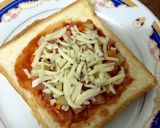 Hình bước làm 2 của món Khi Pizza Vắng Lò