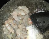 Foto langkah ke 1 dari resep Nuggets Udang Ayam untuk Bekal.