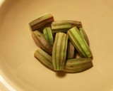 Foto del paso 3 de la receta: Espinazo de cordero, en salsa de okra y trigueros