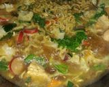 Foto langkah ke 6 dari resep Mie goreng kuah.
