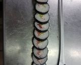 Foto del paso 20 de la receta: Sushi de salmón y aguacate