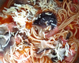 Foto del paso 2 de la receta: Salchichas con spaghetti