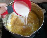 Foto langkah ke 4 dari resep Sup Krim Jagung.