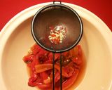 Foto del paso 6 de la receta: Ensalada de pimientos rojos asados, en salsa thai