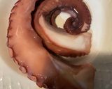 Foto del paso 5 de la receta: Pulpo a la plancha con parmentier y langostinos con mayonesa de pimentón picante 🔥 🌶️🔥