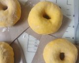 Foto langkah ke 3 dari resep Donat Labu Kuning.