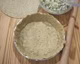 Foto del passaggio 10 della ricetta Torta salata con zucchine trombetta patate e riso venere