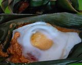 Foto langkah ke 5 dari resep Botok telur asin plus jamur.