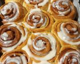 Φωτογραφία βήματος 8 της συνταγής Cinnamon rolls τα άπαιχτα