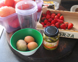 Foto del paso 1 de la receta: Gazpacho picante de fresas