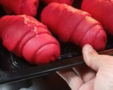 Foto langkah ke 6 dari resep Red Velvet Salt Bread.