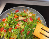 Foto del paso 1 de la receta: Fideos konjac con verduras y salsa de soja y cacahuete