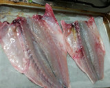 Foto del paso 1 de la receta: Lubina a la espalda