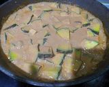 รูปขั้นตอนการทำที่ 2 ของ แกงมัสมั่นไก่ใส่ฟักทอง