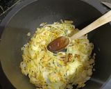 Foto del paso 1 de la receta: Sopa de cebolla