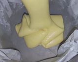 A picture of step 5 of Cream cake.