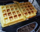 Foto del paso 3 de la receta: Waffles rellenos de lomito y muzzarella sin harina 0000