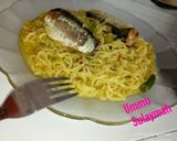 A picture of step 2 of Indomie with Sardine.