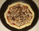 Foto langkah ke 10 dari resep Pizza Teflon Homemade.