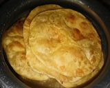 লুচি (luchi recipe in Bengali) রেসিপির ধাপ 3 ছবি