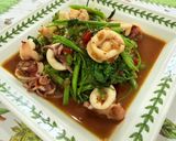 Gambar langkah 5 resipi 👩‍🍳Sotong Tumis Kangkung.