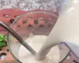 A picture of step 2 of Chikoo Milkshake.