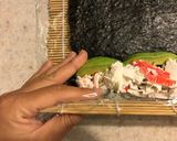 Foto del paso 19 de la receta: California Roll ~Sushi de Aguacate y Surimi (No es Estilo Japonés)~