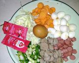 Foto langkah ke 2 dari resep Cap cay baso mix kuah 'nyemek'.
