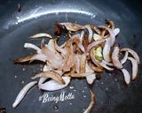 A picture of step 1 of Onion Rice.