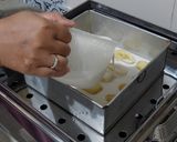 Foto langkah ke 4 dari resep Nagasari/Nogosari kukus pakai loyang.