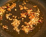 A picture of step 2 of Edamame Peperoncino.