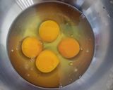 Foto langkah ke 2 dari resep Puding Roti Tawar Panggang.