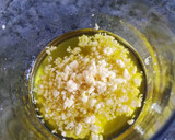 Foto del paso 8 de la receta: Ensalada de garbanzos con vinagreta de huevo