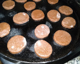 Foto del paso 3 de la receta: Alfajores de chocolate 🍫