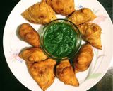 A picture of step 4 of Aloo Samosa.