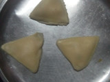 मीठी गुजिया (meethi gujiya recipe in Hindi)