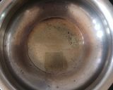 A picture of step 1 of Bhindi Curry.