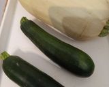 Cukkinis tökfőzelék tejfölös ahogy mi szeretnünk (nem napközis fajta recept) recept fázis 1 fotója
