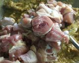 รูปขั้นตอนการทำที่ 2 ของ "ขนมจีนแกงเขียวหวานไก่ ใส่ยอดมะพร้าวอ่อน"