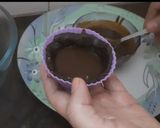 A picture of step 4 of No bake choco lava cupcake.