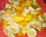 A picture of step 1 of Banana + mango smoothie.