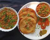 A picture of step 4 of Butter Naan Paratha & Chole Matar.