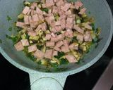 Gombás, hagymás, tojás reggeli recept fázis 4 fotója